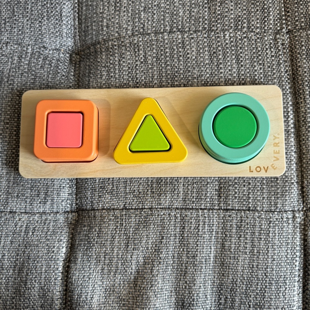 Lovevery Geo Shapes Puzzle